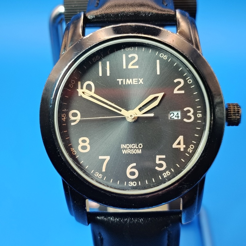 Vintage 2001 Timex Indiglo‎ Date 39mm Mens Quartz Watch Black New Leather Strap